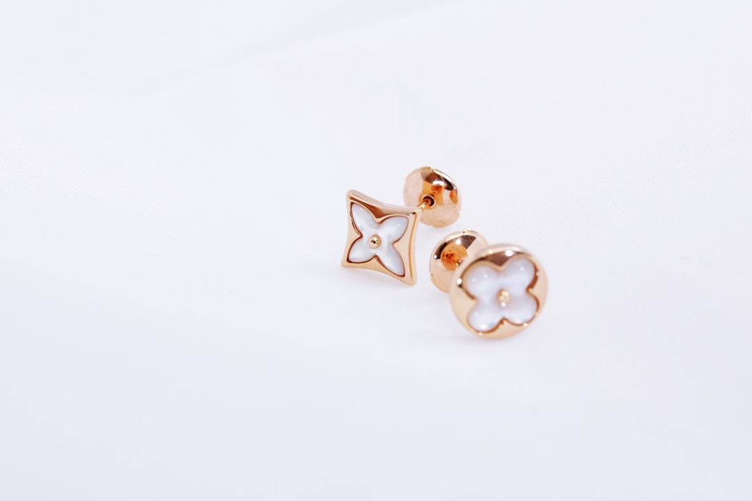 [Love's Uplift]STAR AND SUN PINK GOLD MOP STUD EARRINGS