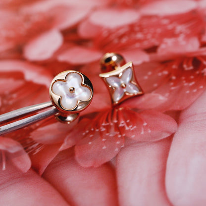 [Love's Uplift]STAR AND SUN PINK GOLD MOP STUD EARRINGS