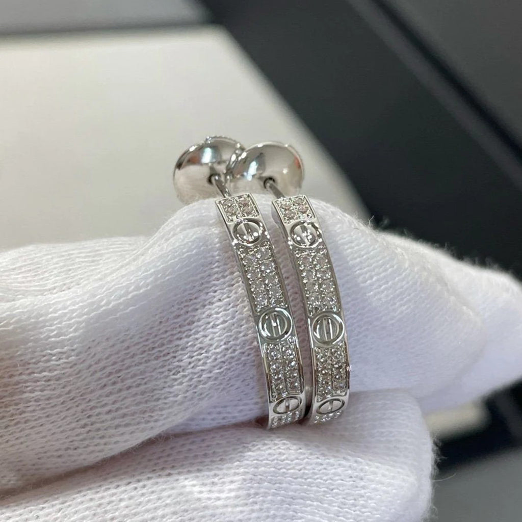 [Love's Uplift]LOVE EARRINGS 3.6MM DIAMOND PAVED