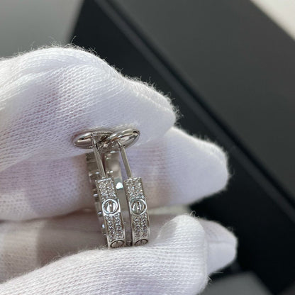 [Love's Uplift]LOVE DIAMOND SILVER HOOP EARRINGS