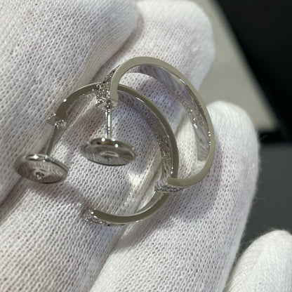 [Love's Uplift]LOVE DIAMOND SILVER HOOP EARRINGS