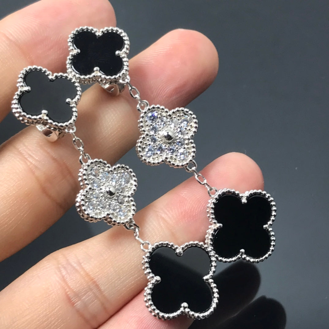 [Love's Uplift]CLOVER 3 MOTIF DIAMOND ONYX SILVER EARRINGS
