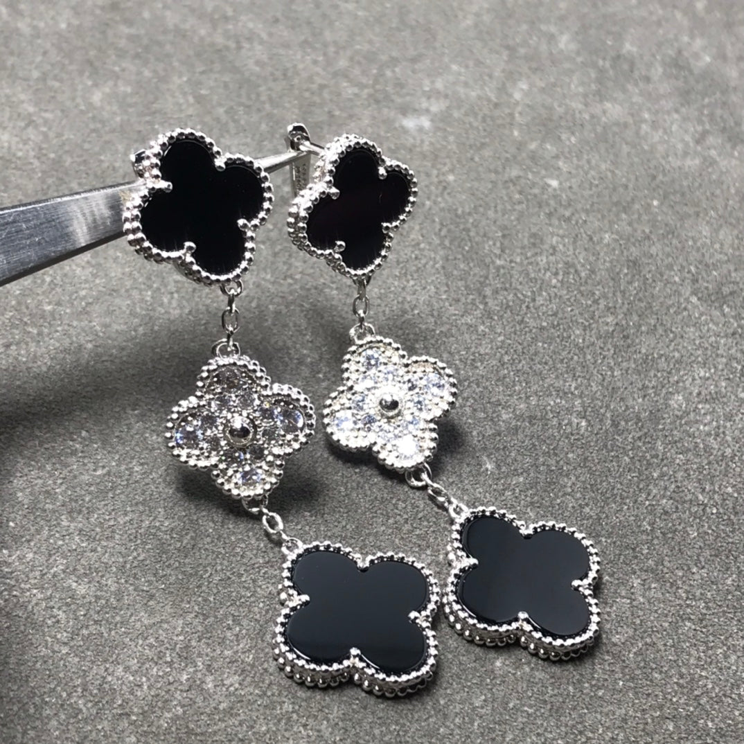 [Love's Uplift]CLOVER 3 MOTIF DIAMOND ONYX SILVER EARRINGS