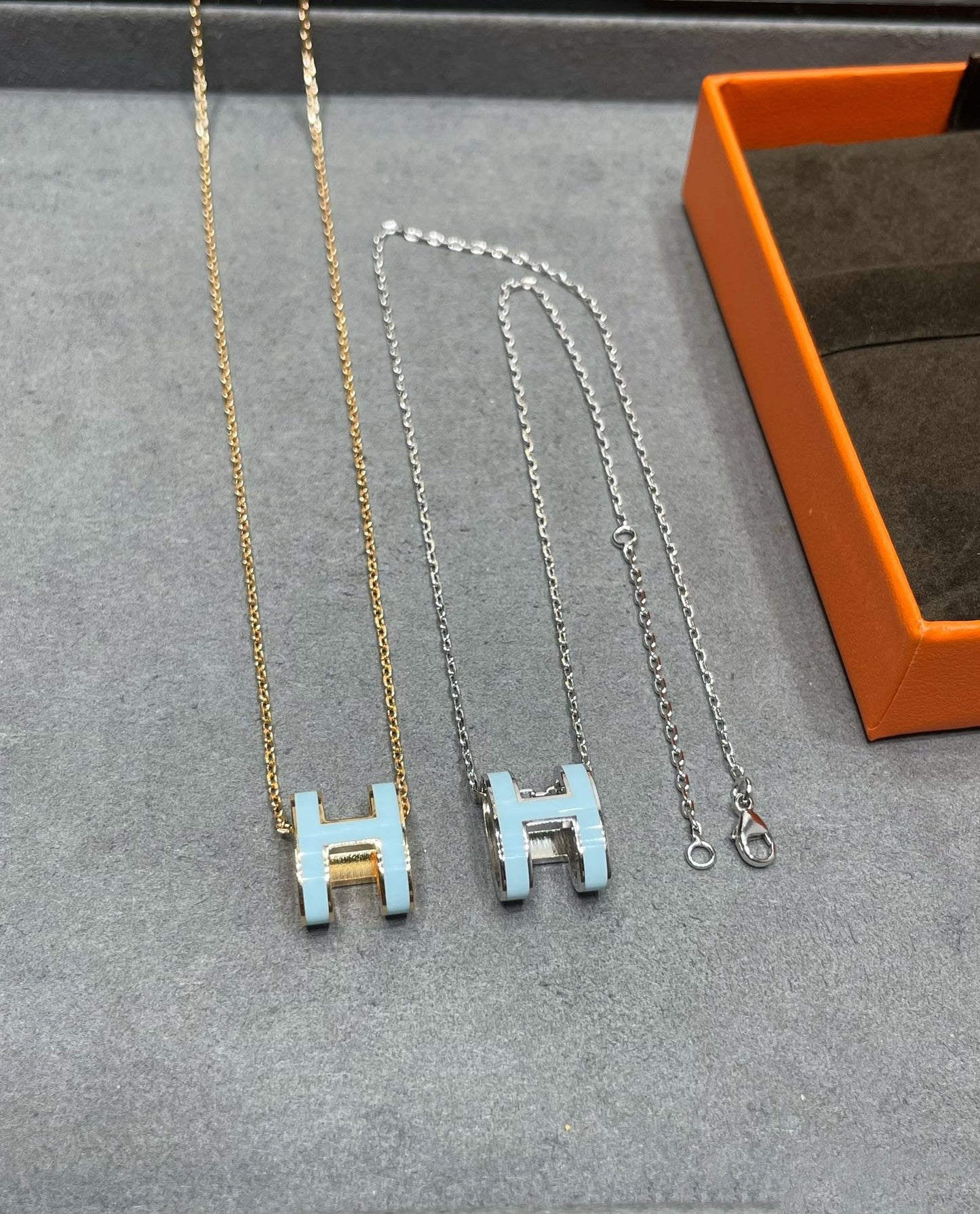 [Love's Uplift]POP H SKY BLUE NECKLACE