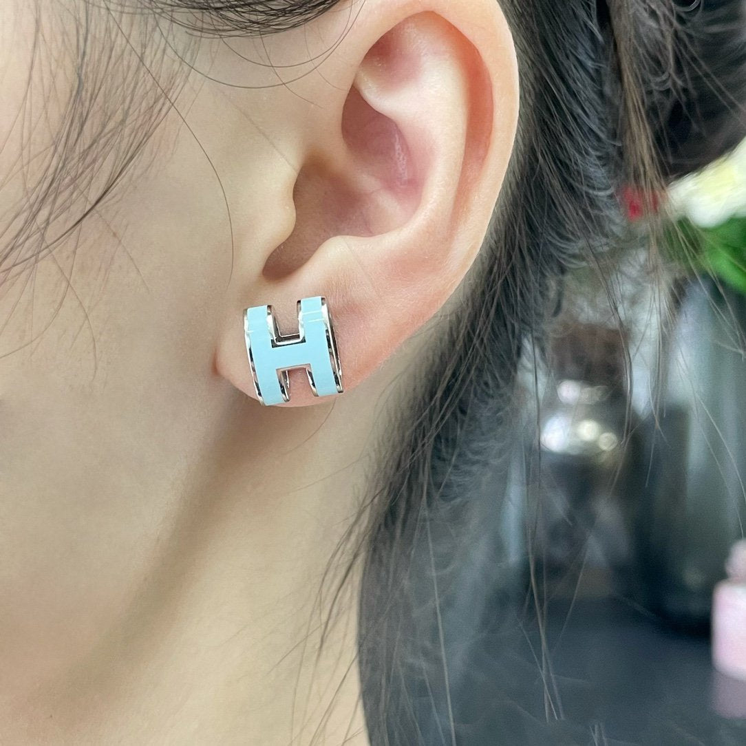 [Love's Uplift]POP H SKY BLUE STUD EARRINGS