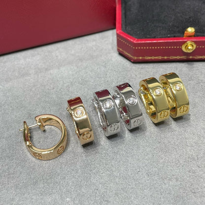 [Love's Uplift]LOVE 5.5MM 1 DIAMOND EARRINGS