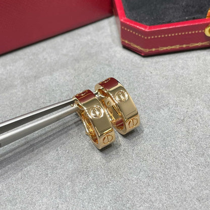 [Love's Uplift]LOVE 5.5MM EARRINGS