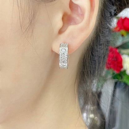 [Love's Uplift]LOVE 5.5MM DIAMOND PAVED EARRINGS