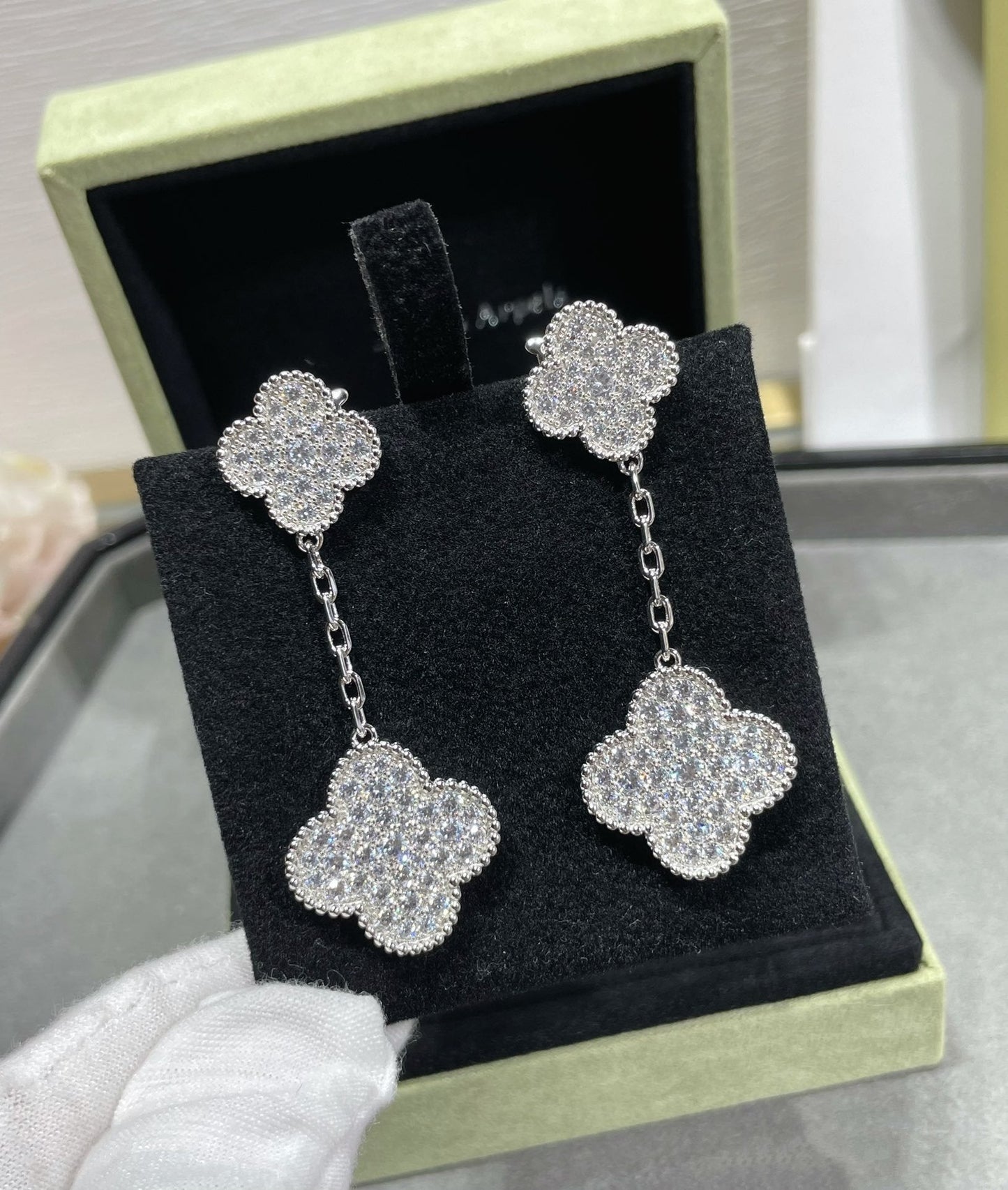 [Love's Uplift]CLOVER 2 MOTIFS DIAMOND PAVED SILVER EARRINGS