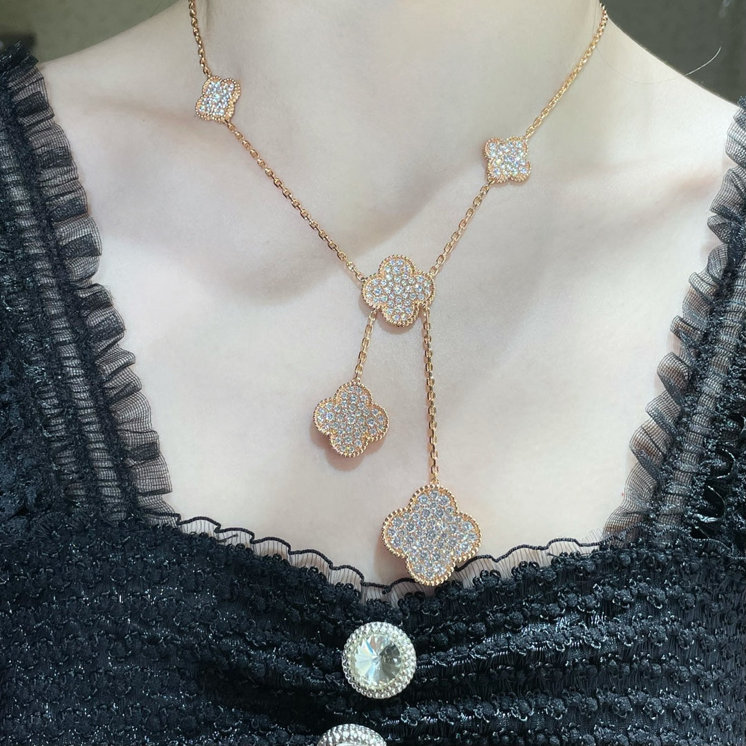 [Love's Uplift]CLOVER 6 MOTIF DIAMOND PAVED NECKLACE