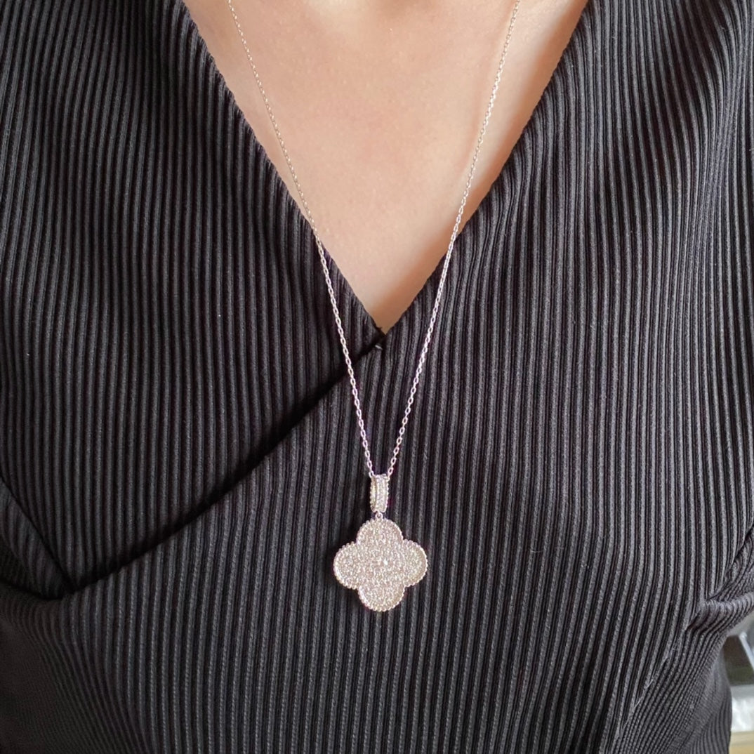 [Love's Uplift]CLOVER 25MM LARGE PEDANT DIAMOND PAVED LONG NECKLACE