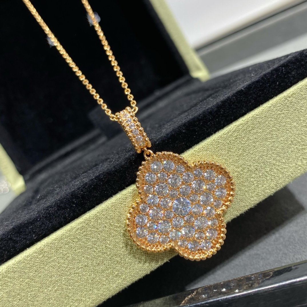 [Love's Uplift]CLOVER 25MM LARGE PEDANT DIAMOND PAVED LONG NECKLACE