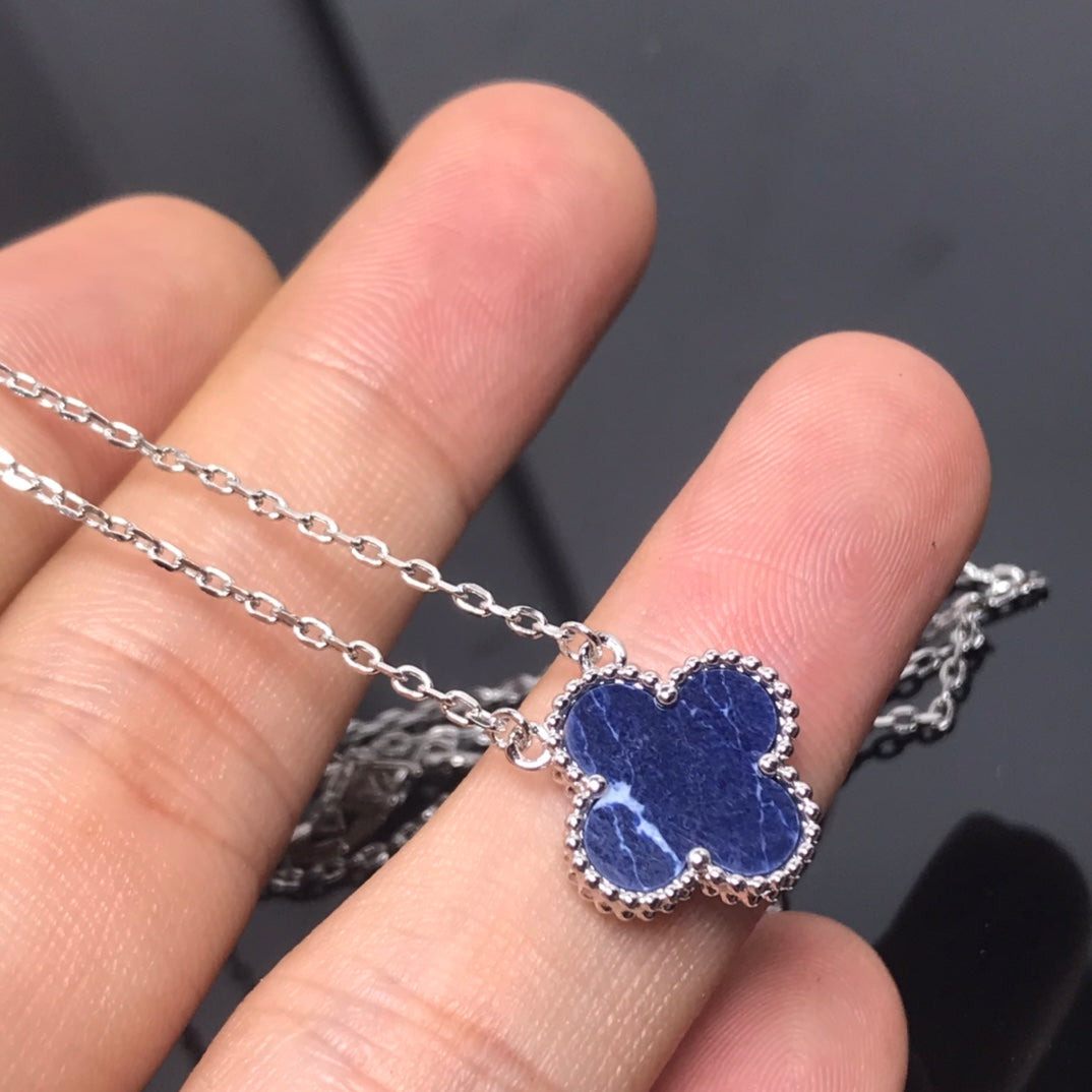 [Love's Uplift]CLOVER PIETERSITE SILVER LONG NECKLACE