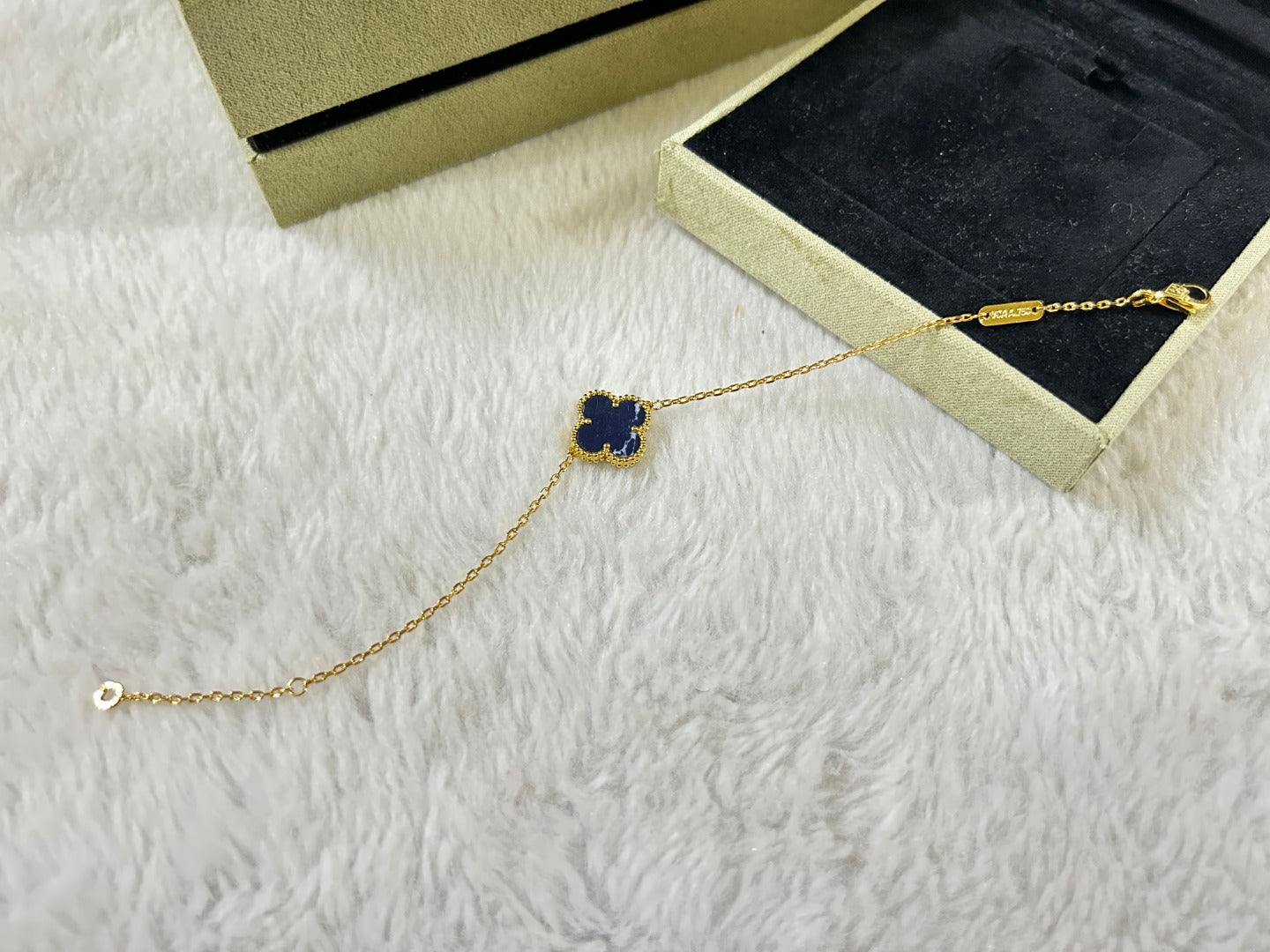 [Love's Uplift]CLOVER 1 MOTIF PIETERSITE BRACELET