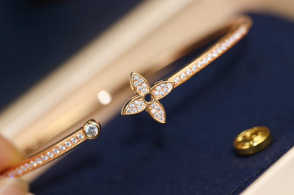 [Love's Uplift]IDYLLE PINK GOLD OPEN BRACELET DIAMOND PAVED