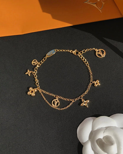 [Love's Uplift]BLOOMING PINK GOLD MOP BRACELET