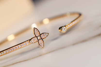 [Love's Uplift]IDYLLE GOLD OPEN BRACELET DIAMOND PAVED