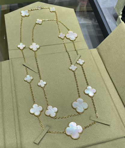[Love's Uplift]CLOVER 16 MOTIF WHITE MOP GOLD NECKLACE