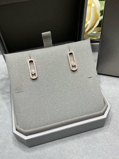 [Love's Uplift ]MOVE UNO STUD DIAMOND PAVED EARRINGS