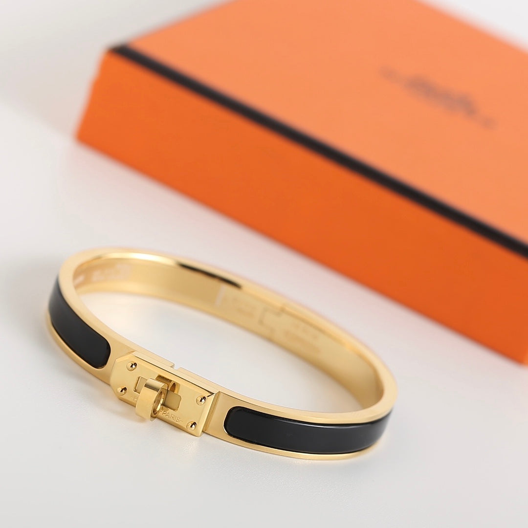 [Love's Uplift]HM KELLY BLACK BRACELET