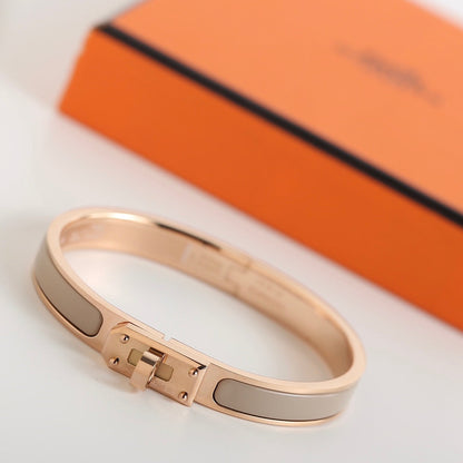 [Love's Uplift]HM KELLY GREY BRACELET