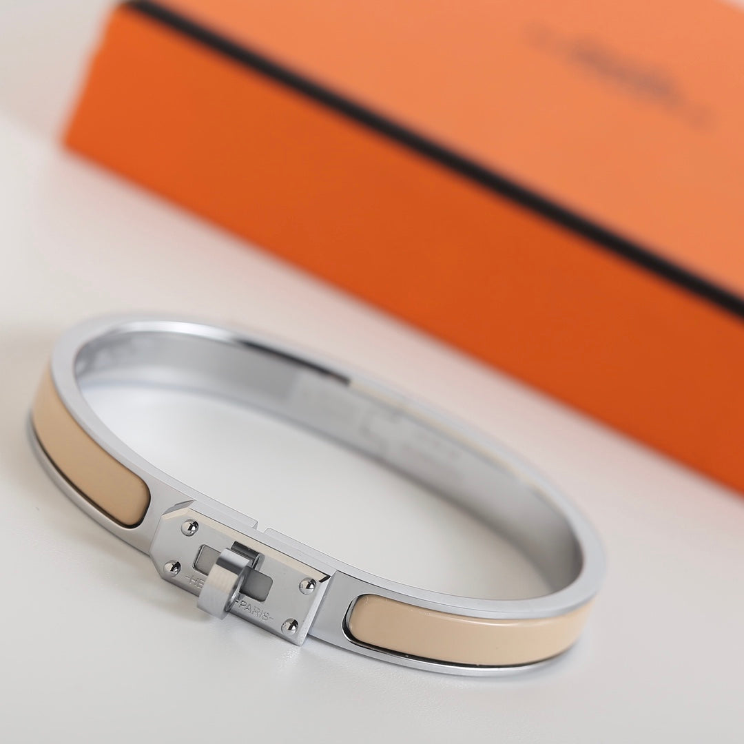 [Love's Uplift]HM KELLY BEIGE BRACELET