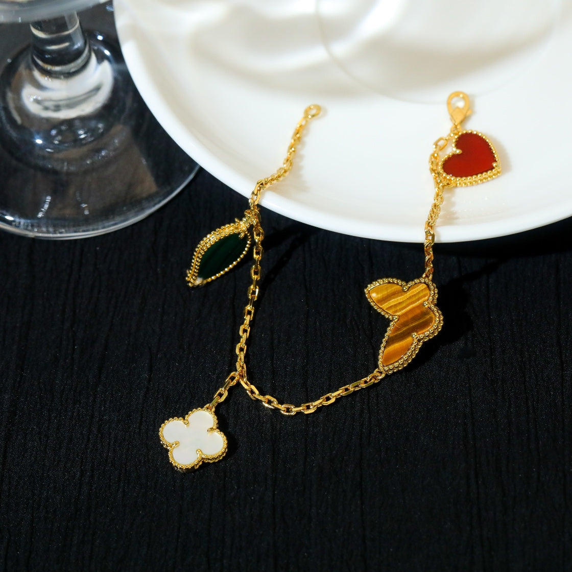 [Love's Uplift]LUCKY SPRING 5 MOTIF GOLD BRACELET