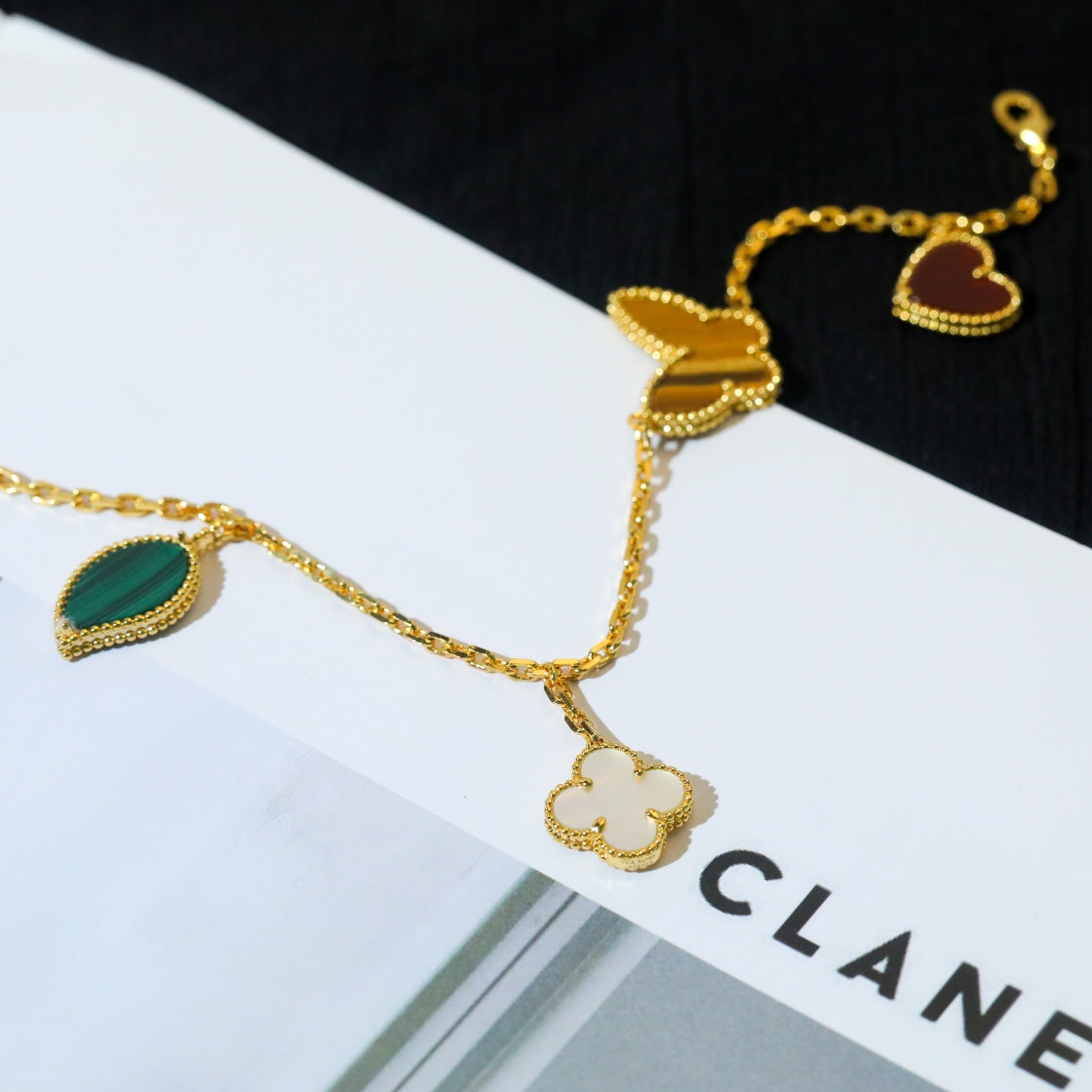 [Love's Uplift]LUCKY SPRING 5 MOTIF GOLD BRACELET