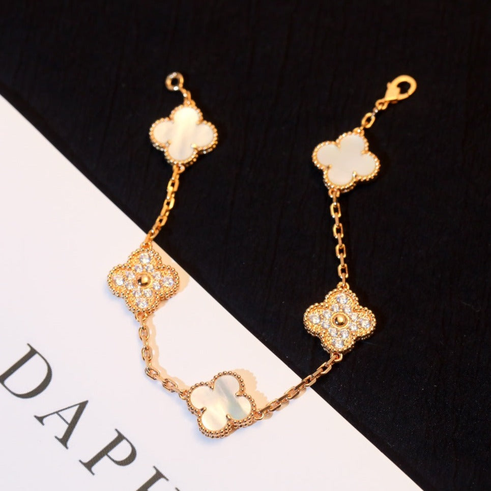[Love's Uplift]CLOVER BRACELET 5 MOTIF WHITE MOP DIAMOND