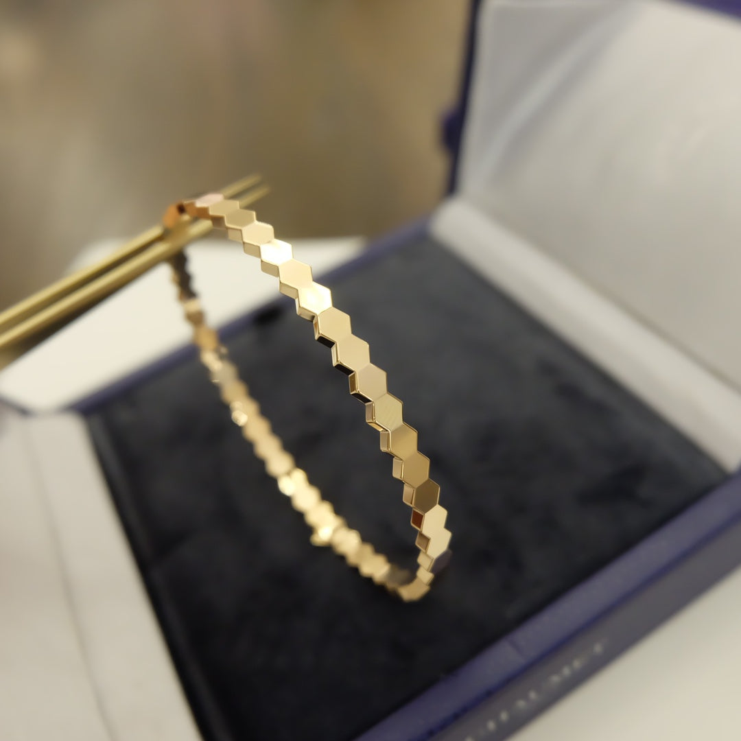 [Love's Uplift]BEE LOVE BRACELET