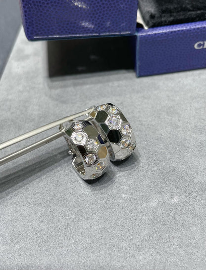 [Love's Uplift]BEE LOVE DIAMOND HOOP EARRINGS
