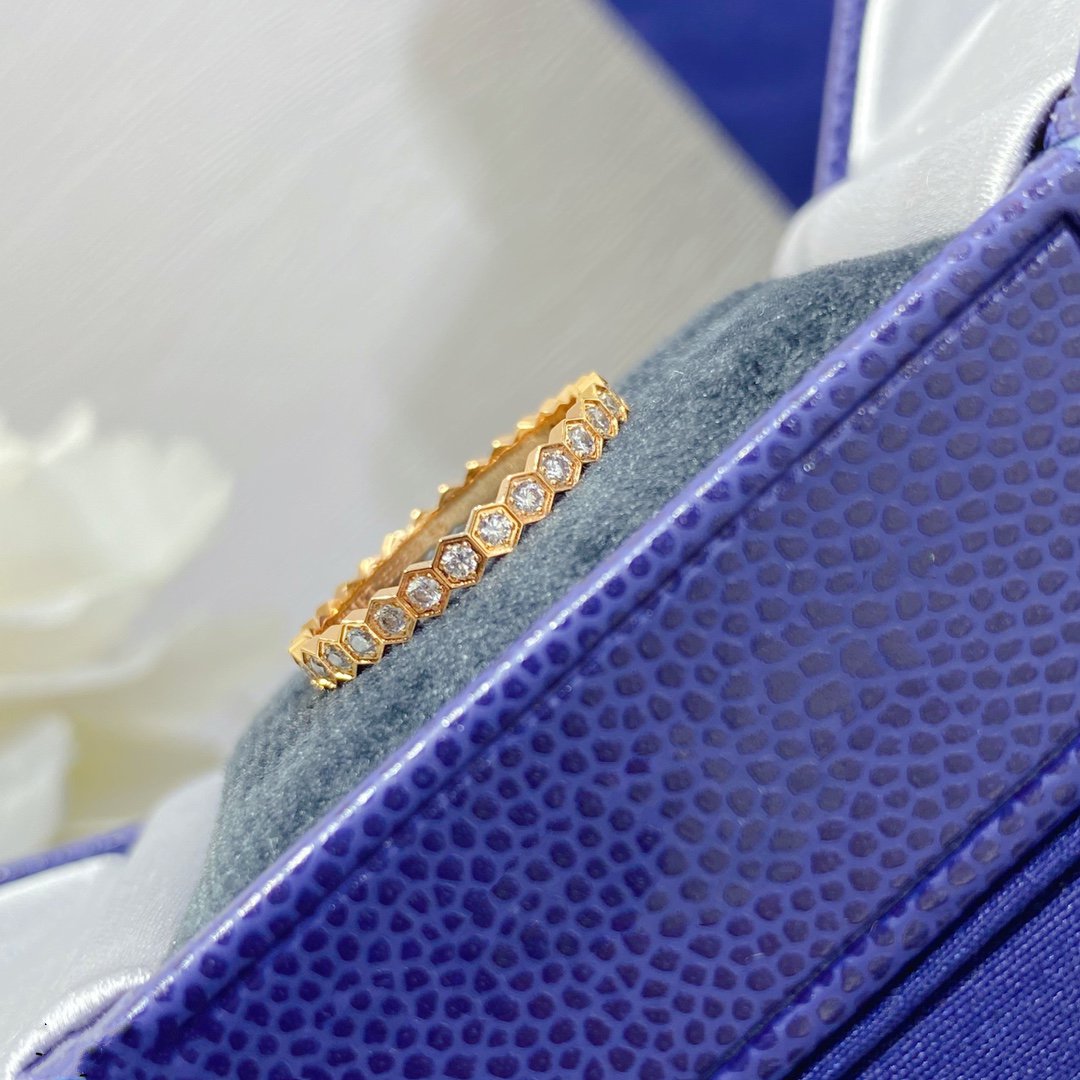 [Love's Uplift]BEE LOVE DIAMOND PAVED SMALL RING