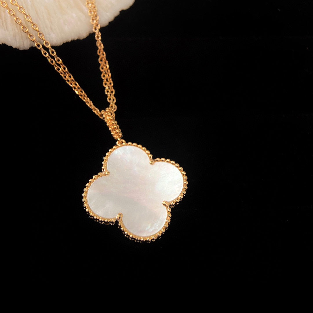 [Love's Uplift]CLOVER 25MM MOP LARGE PENDANT NECKLACE