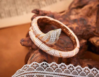 [Love's Uplift]HAUTE COUTURE GOLD SERPENTI BRACELET