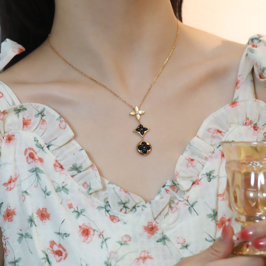 [Love's Uplift]STAR AND SUN ONYX PINK GOLD NECKLACE