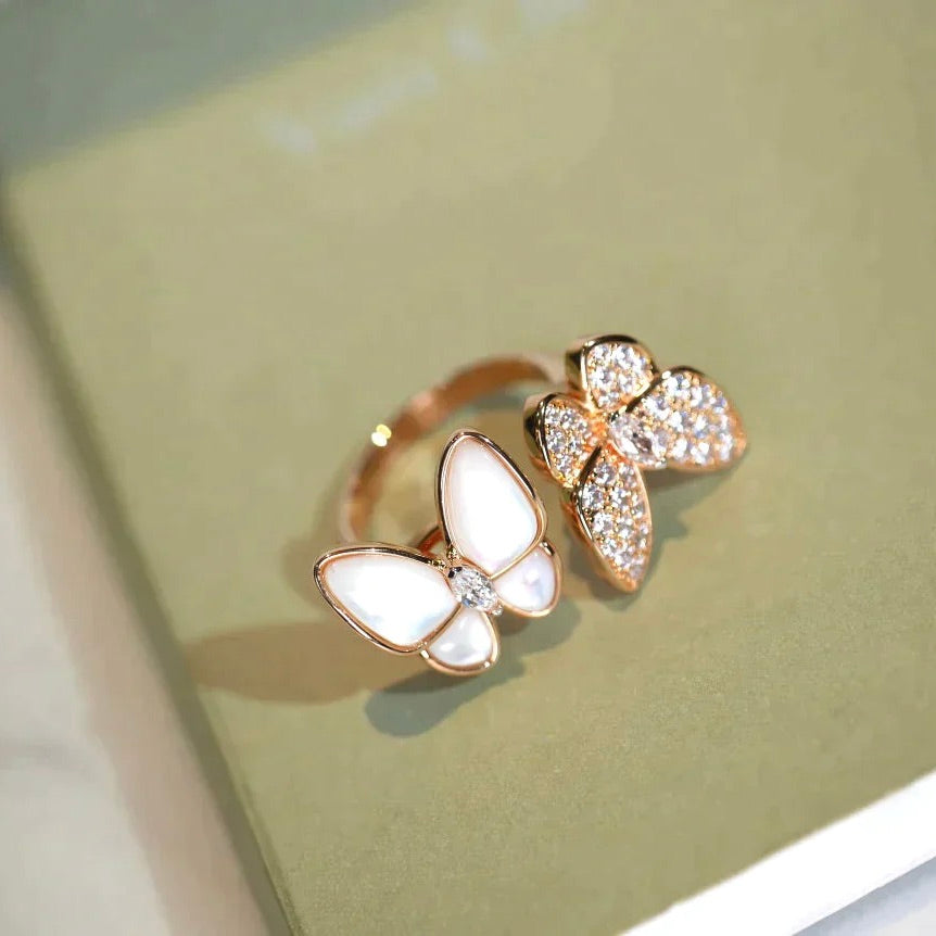 [Love's Uplift]TWIN BUTTERFLY DIAMOND MOP RING