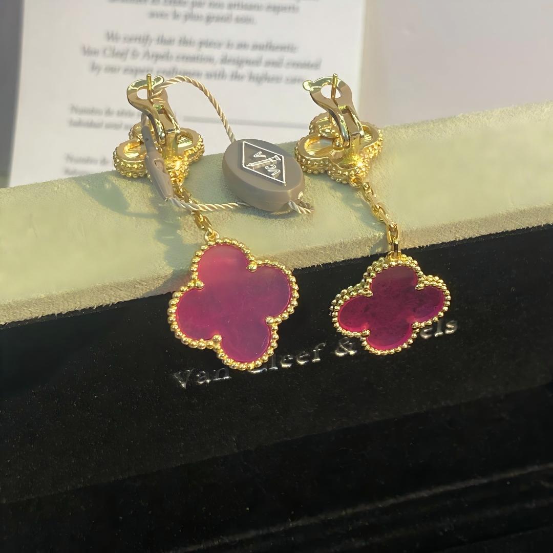 [Love's Uplift]NEW CLOVER 2 MOTIF PINK ENAMEL EARRINGS