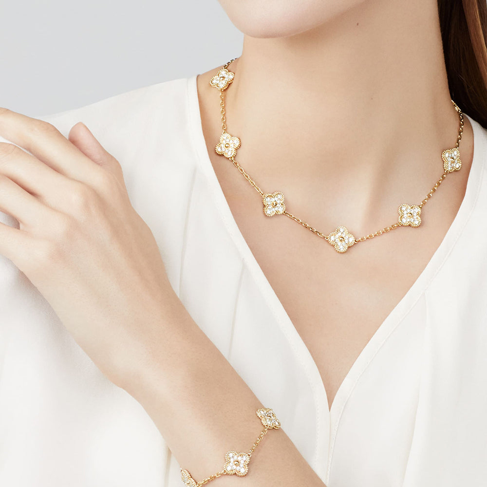 [Love's Uplift]CLOVER 10 MOTIFS DIAMOND NECKLACE