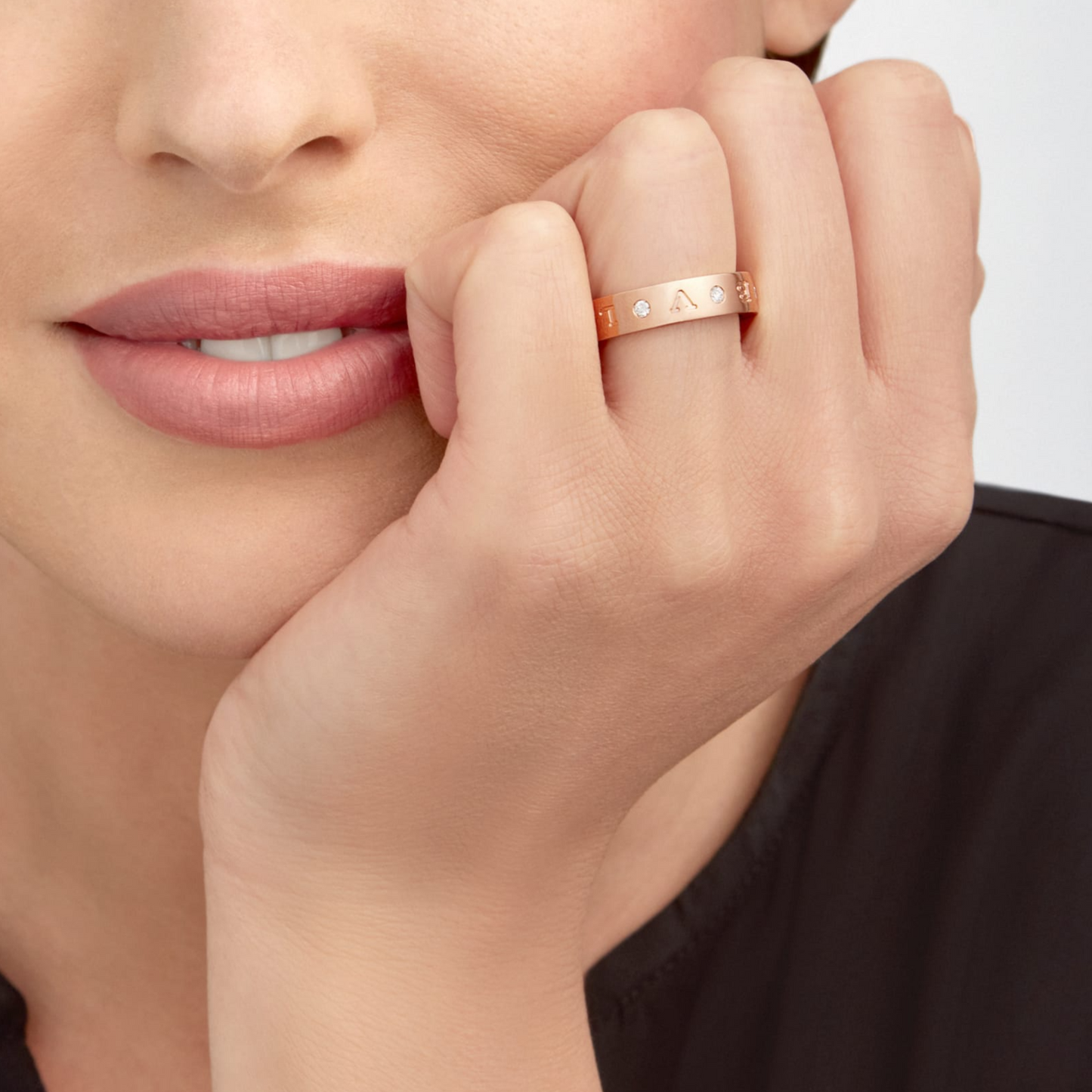 [Love's Uplift]ZERO 1 ESSENTIAL PINK GOLD BAND WITH DIAMONDS RING