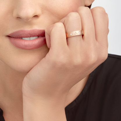 [Love's Uplift]ZERO 1 ESSENTIAL PINK GOLD BAND WITH DIAMONDS RING