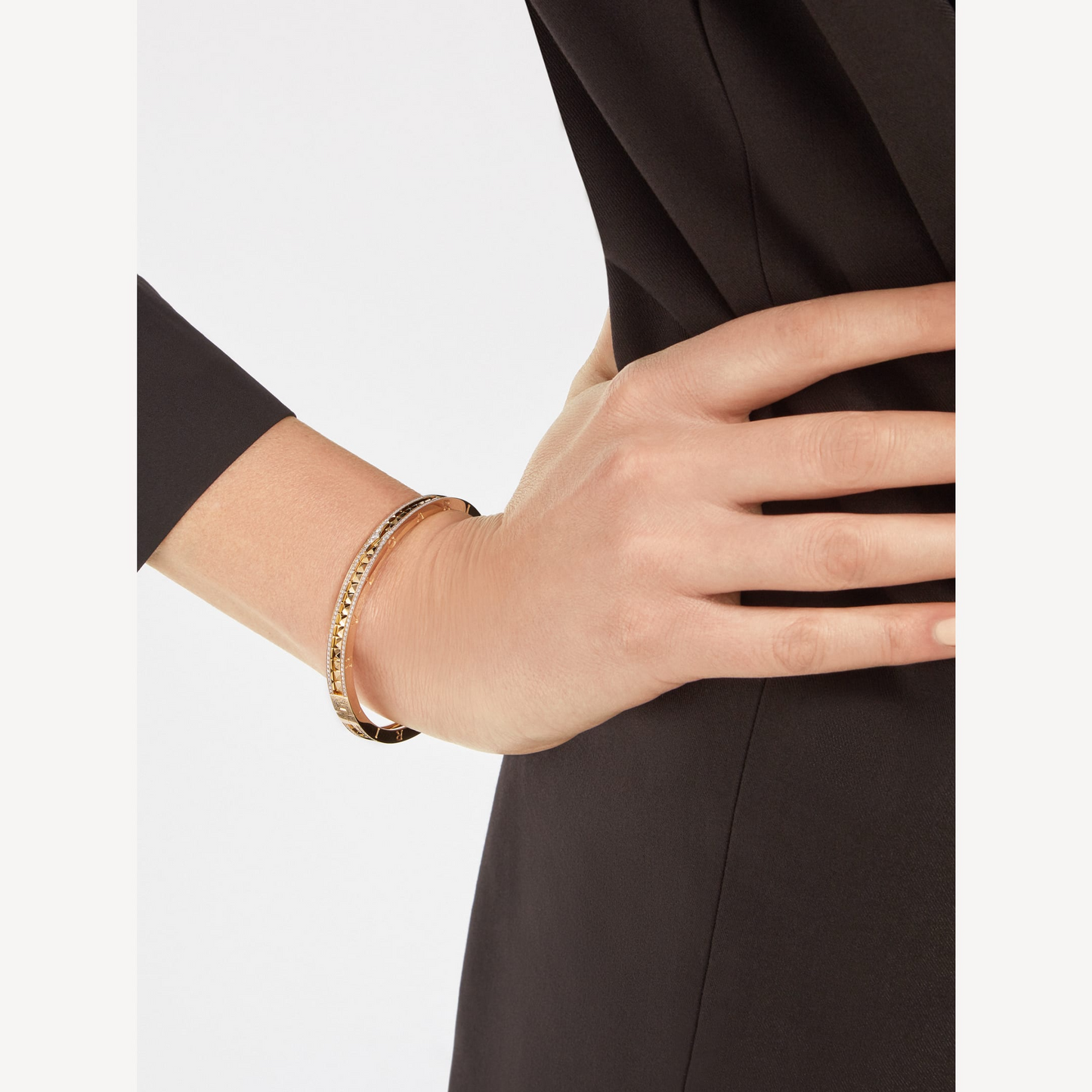 [Love's Uplift]ZERO 1 SPIRAL AND PAVED DIAMOND GOLD BRACELET