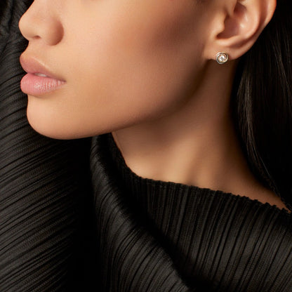 [Love's Uplift]TRINITY STUD DIAMOND EARRINGS
