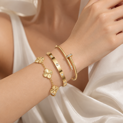 [Love's Uplift] CLASH & Clover Laser 5-Motif & LOVE Brushed Bracelet Stack Set