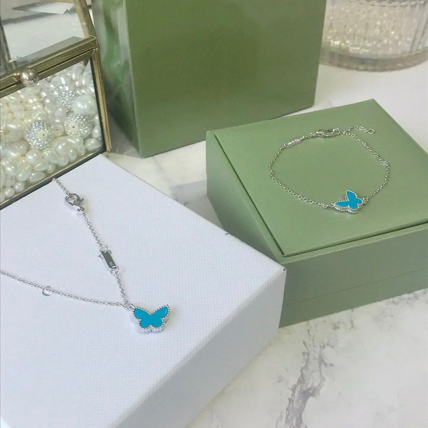 [Love's Uplift]BUTTERFLY TURQUOISE BUTTERFLY BRACELET SILVER