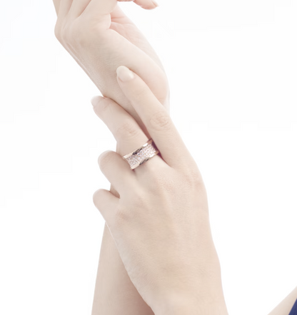 [Love's Uplift]ZERO 1 WITH PAVED DIAMONDS ON THE SPIRAL RING