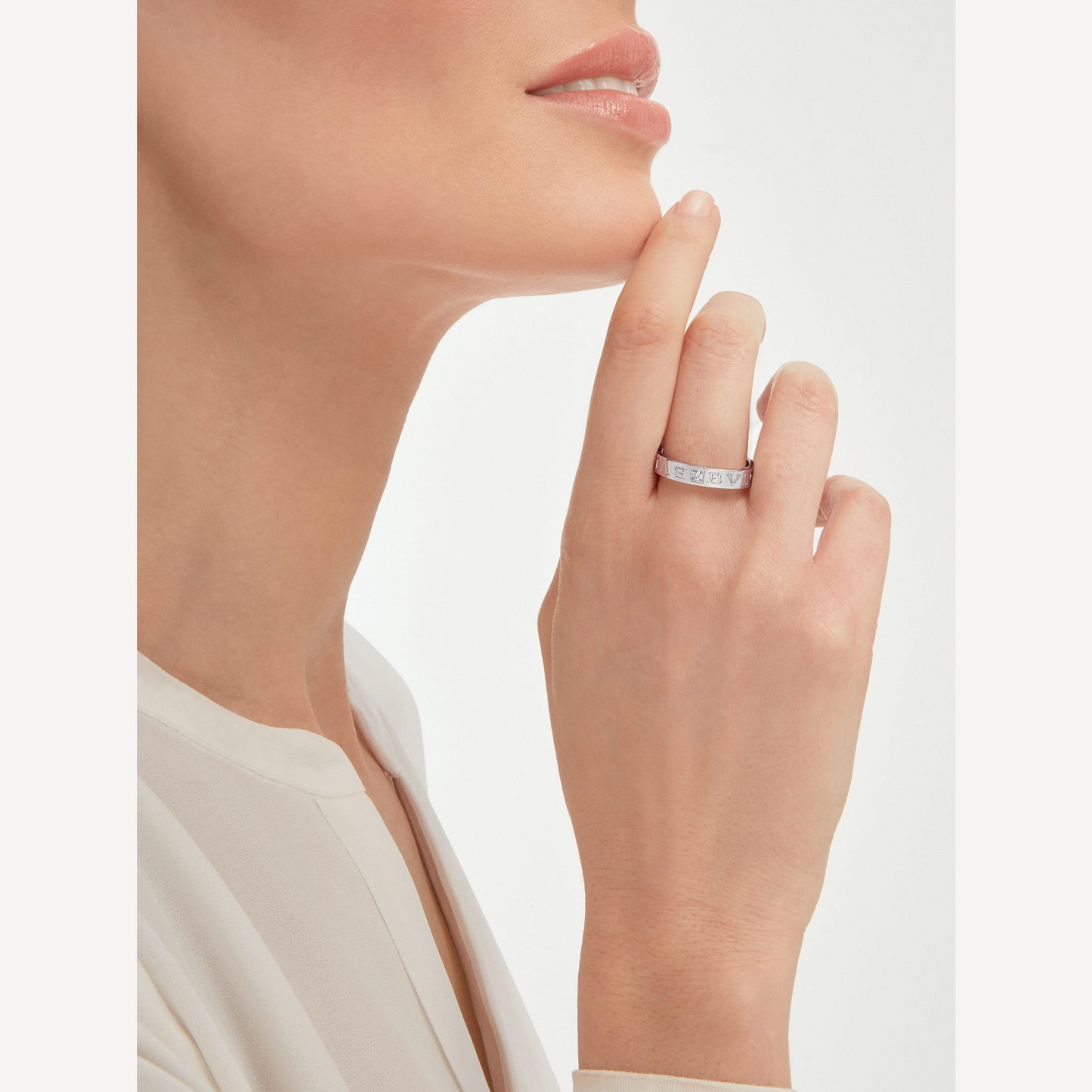 [Love's Uplift]ZERO 1 ESSENTIAL WITH A DIAMOD RING