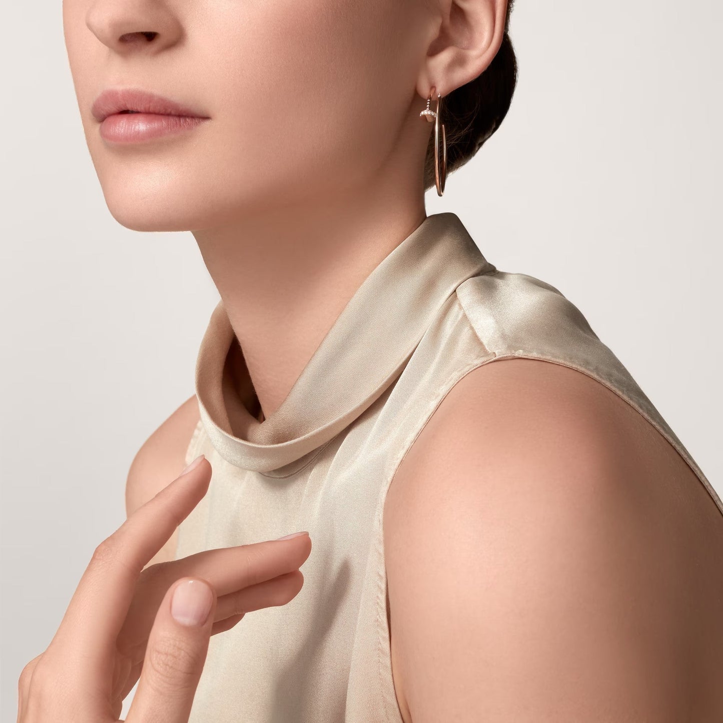 [Love's Uplift]JUSTE HALF DIAMOND LARGE EARRINGS