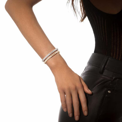 [Love's Uplift ]Move Noa Full Pavé Diamond Bangle Bracelet