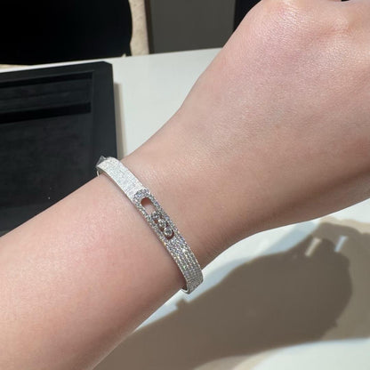 [Love's Uplift ]Move Noa Ciselé half pavé bangle