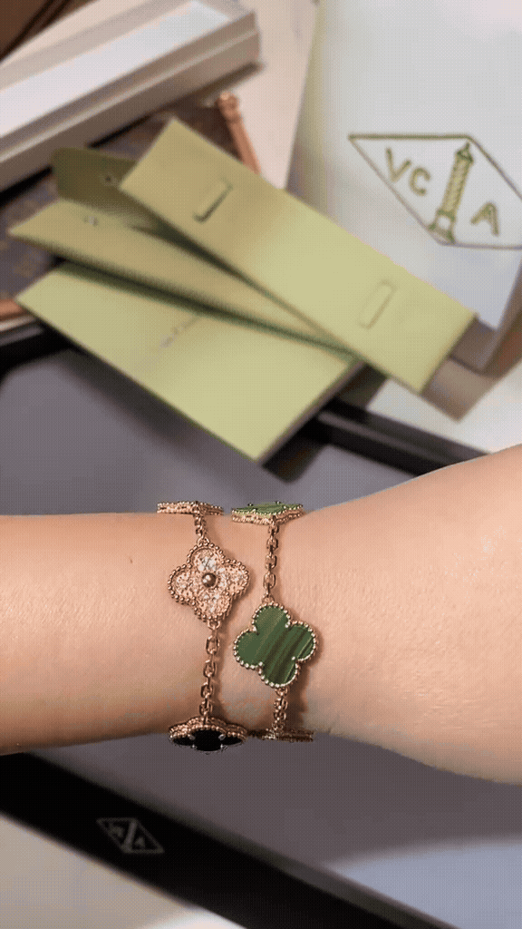 [Love's Uplift]Clover 5-Motif Malachite & Pietersite Bracelet Stack Set